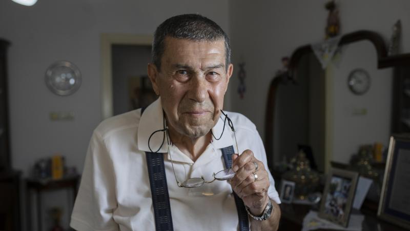 Türk tiyatrosunun usta ismi Zihni Göktay, 81 yaşında hayatını kaybetti. Lüküs Hayat ile özdeşleşen sanatçının vefat haberi ve sanat dolu yaşamı haberimizde.