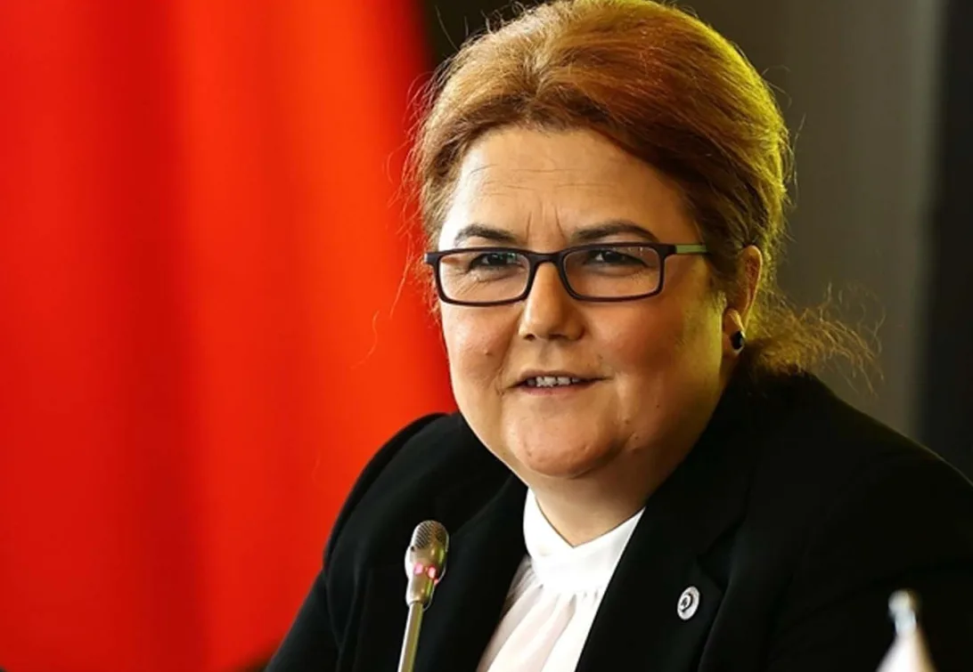 Bakanlık Başörtüsüyle Staja Alınmayan Öğrencinin Davasına Müdahil Olacak