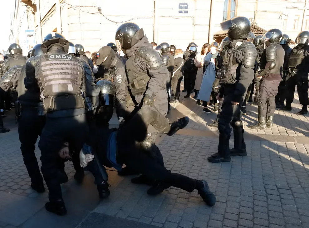 İkinci Savaş Karşıtı Protesto Dalgasının Ardından Rusya'da Yüzlerce Çocuk Tutuklandı 1 SEI126756131 Life Haber Ajansı