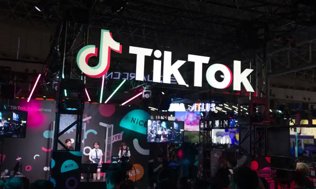 Bir milyardan fazla küresel kullanıcısıyla TikTok en hızlı büyüyen sosyal medya platformudur. 2022 Tokyo Game Show TikTok standı
