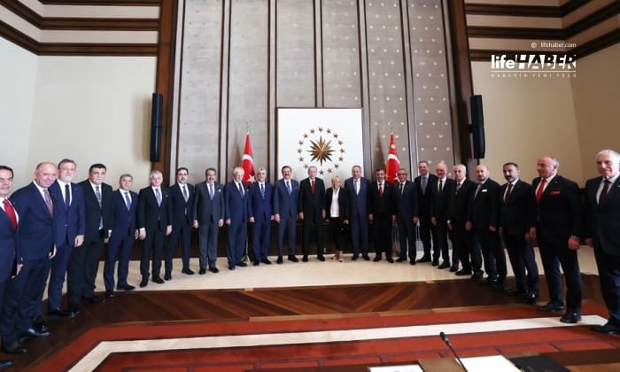 Cumhurbaşkanı Erdoğan, TOBB Başkanı Hisarcıklıoğlu ve Beraberindeki Heyeti Kabul Etti