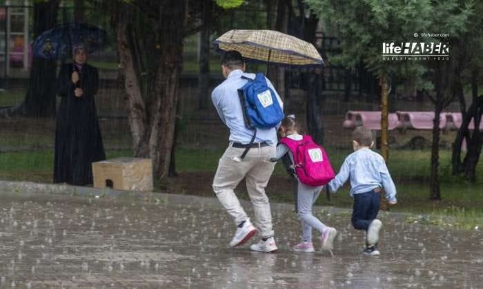 Samsun’da Okullar Tatil Edildi