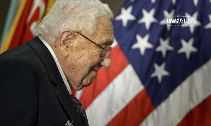 Henry Kissinger 100 Yaşında Vefat Etti
