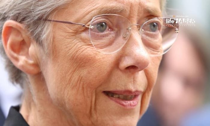 Fransa Başbakanı Borne İstifa Etti