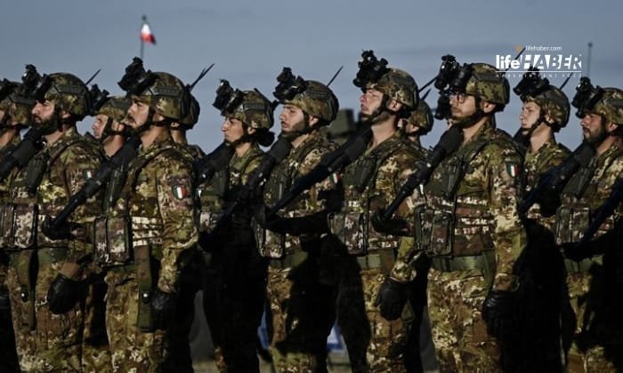 İtalya’dan Avrupa Ordusu Çağrısı