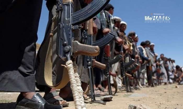 ABD ve İngiliz Kuvvetleri Hudeyde’ye Saldırdı