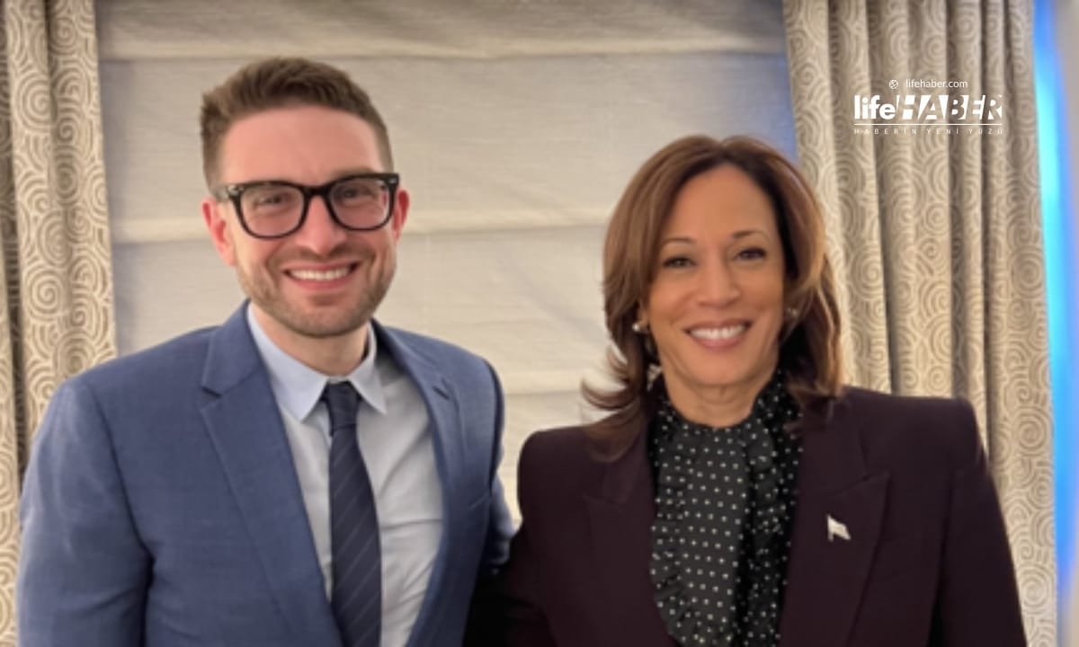 Musk’tan Teşekkür: “Yeni Kuklamız Kamala Harris”