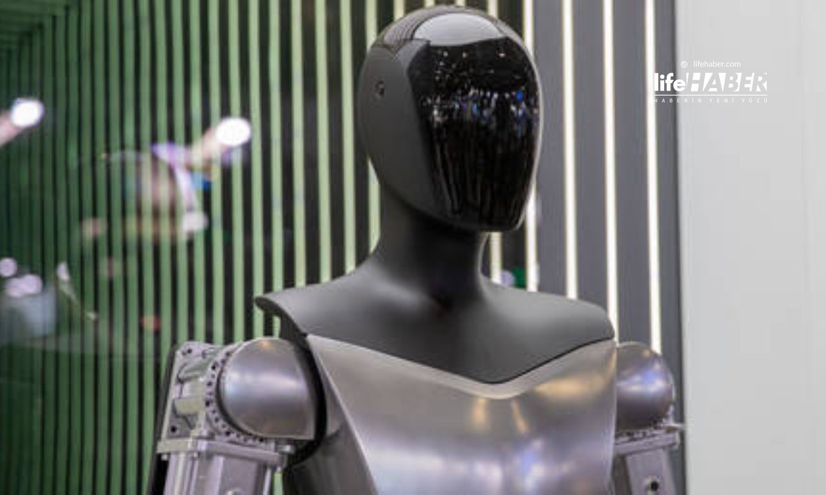 Tesla’dan Gelecek Yıl İnsan Kılığında Robotlar: “İnsansılar Çalışmaya Başlıyor!”