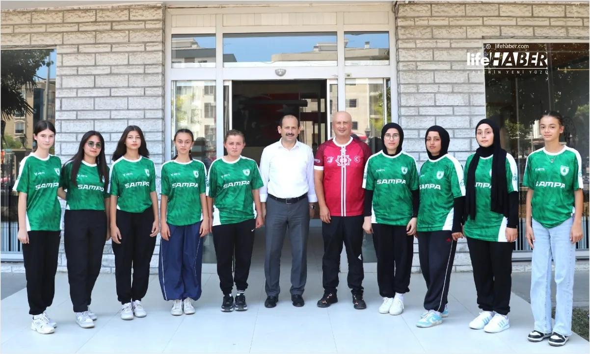 Alaçamspor Çim Topu Takımı Avrupa Şampiyonasında Ülkemizi Temsil Edecek