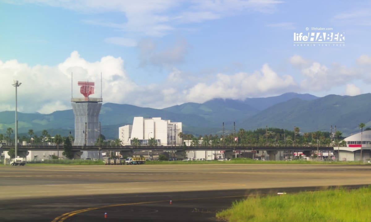 ABD Bombası Japonya Havaalanında Patladı