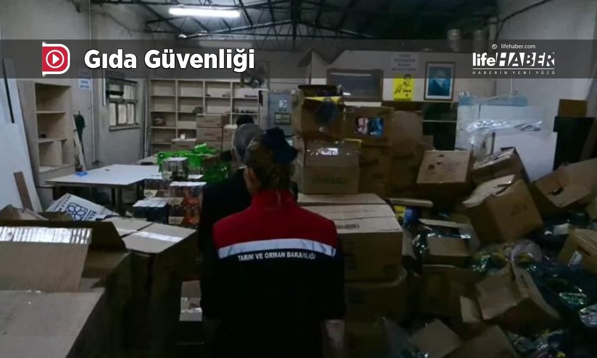 İzmir’de Tarihi Geçmiş 30 Ton Gıda Ürününe El Konuldu