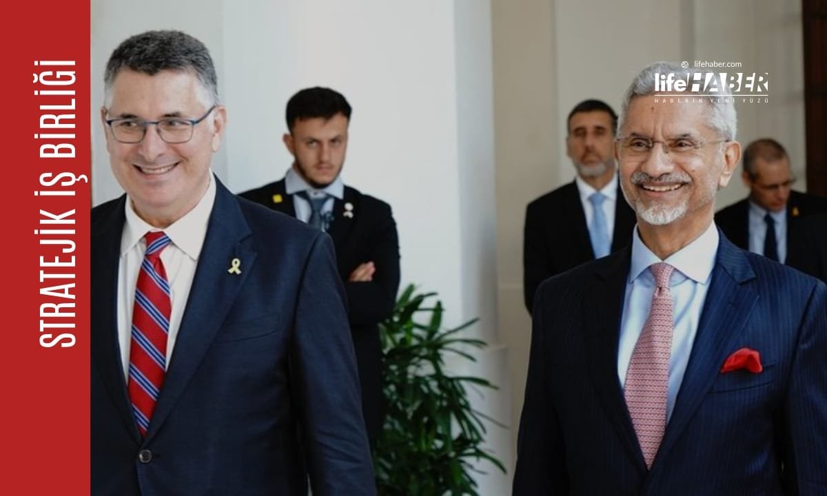 Hindistan ve İsrail Savunma Anlaşması İmzaladı