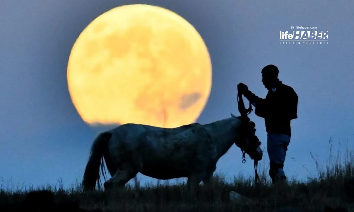 Yılın En Parlak “Kunduz Süper Ayı” Gözlemlendi