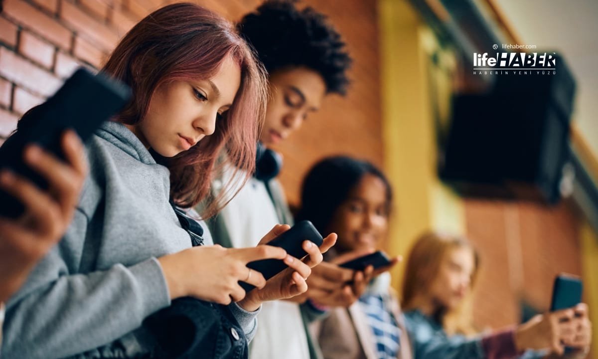 Dijital Vahşi Batı: Çocuklarımızı Sosyal Medyadan Neden Uzak Tutmalıyız?