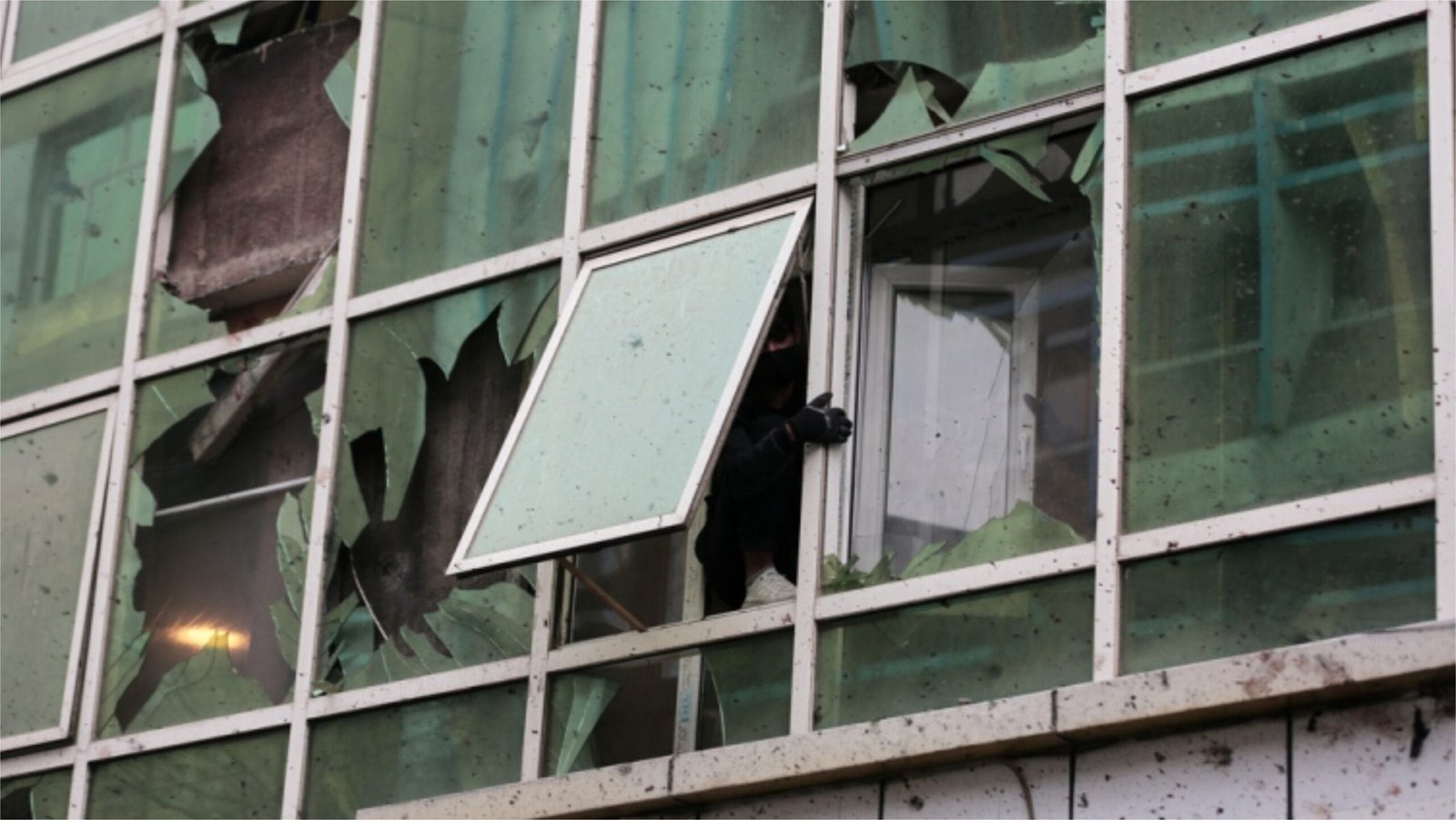 Pakistan Afganistan Savaşı Başladı 2 airstrikes scaled Life Haber Ajansı