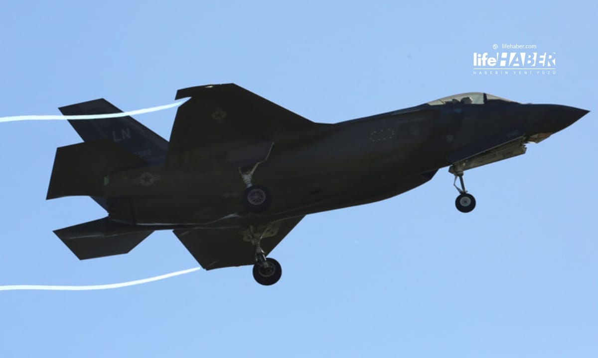 İran ABD Uçağını Vurdu